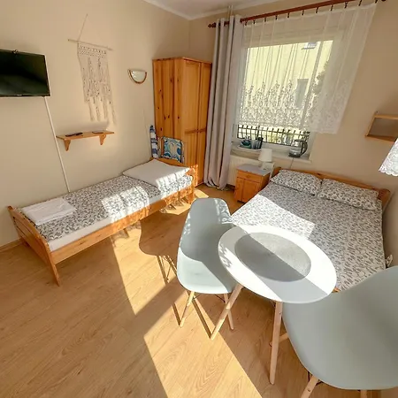 Δωμάτια σε οικογενειακή κατοικία Joasia